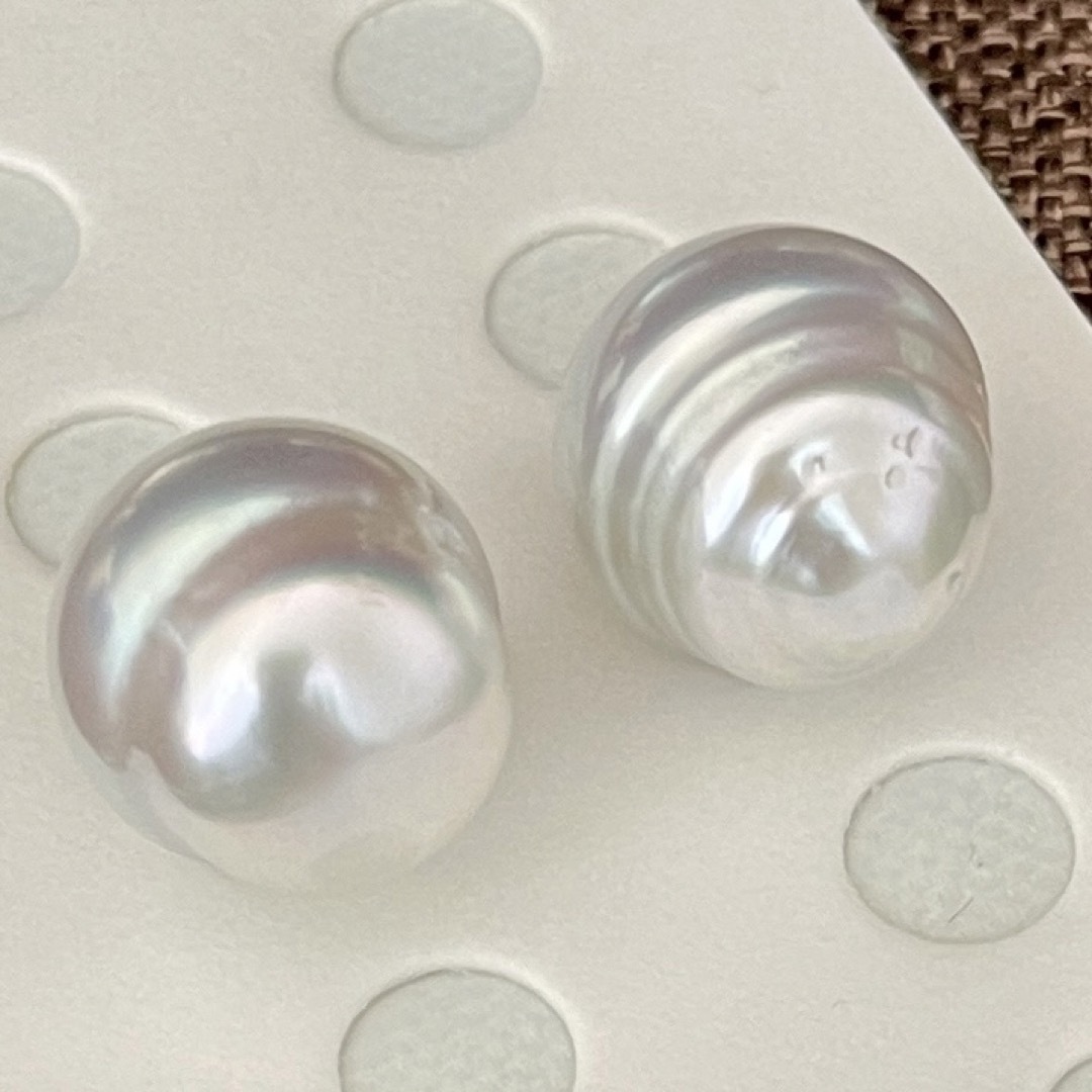 白蝶真珠ピアス13mmペア珠ルース新品未使用品バロック レディースのアクセサリー(ピアス)の商品写真