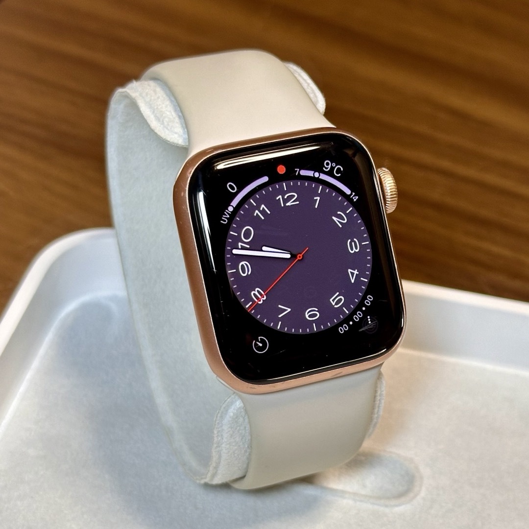 Apple Watch - Apple Watch SE 第1世代（GPSモデル） 40mm ゴールドの ...