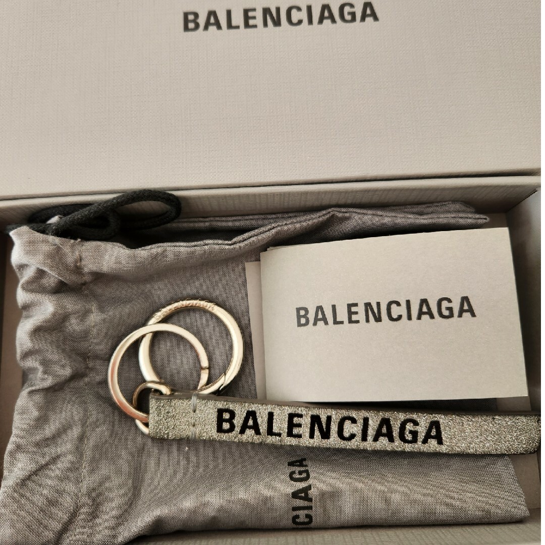 Balenciaga(バレンシアガ)のBALENCIAGAキーホルダー大幅値下げ レディースのファッション小物(キーホルダー)の商品写真