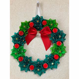 折り紙 クリスマスリース🎄ハンドメイド(リース)