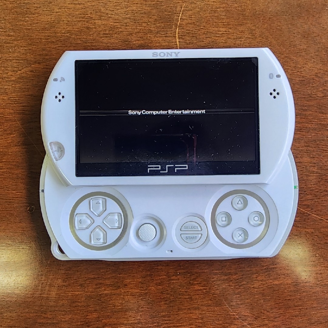 SONY PlayStationPortable 本体 PSP-N1000 PW エンタメ/ホビーのゲームソフト/ゲーム機本体(携帯用ゲーム機本体)の商品写真