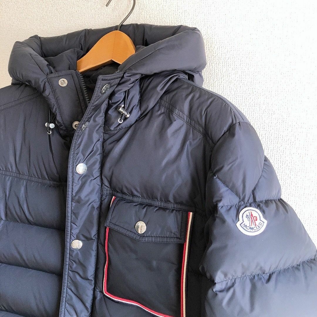 MONCLER(モンクレール)のMONCLER♡超美品♡PREVOT♡ネイビー2♡モンクレール♡プレボ♡ メンズのジャケット/アウター(ダウンジャケット)の商品写真