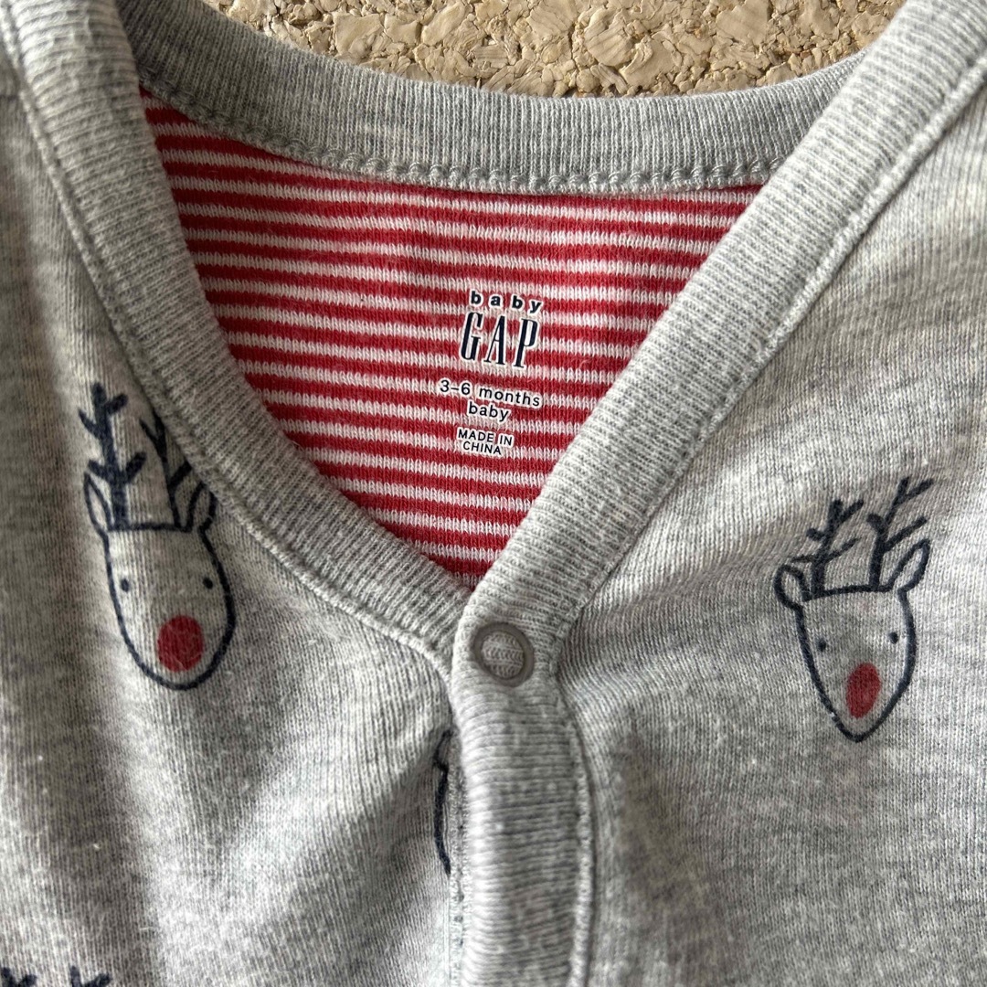 babygap ロンパース　クリスマス　トナカイ キッズ/ベビー/マタニティのベビー服(~85cm)(ロンパース)の商品写真