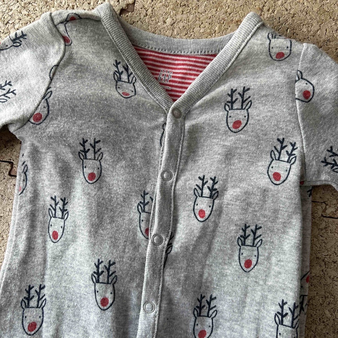 babygap ロンパース　クリスマス　トナカイ キッズ/ベビー/マタニティのベビー服(~85cm)(ロンパース)の商品写真