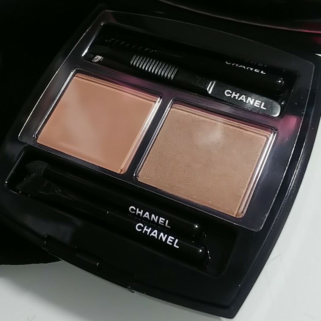 CHANEL(シャネル)のシャネル アイブロウ パレット コスメ/美容のベースメイク/化粧品(パウダーアイブロウ)の商品写真