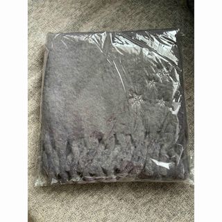 【最終お値下げ　新品】マフラー　チャコール