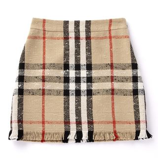 バーバリー(BURBERRY)のバーバリー BURBERRY ミニスカート チェック ブークレ フリンジ 2023年秋冬新作 8072325(ミニスカート)