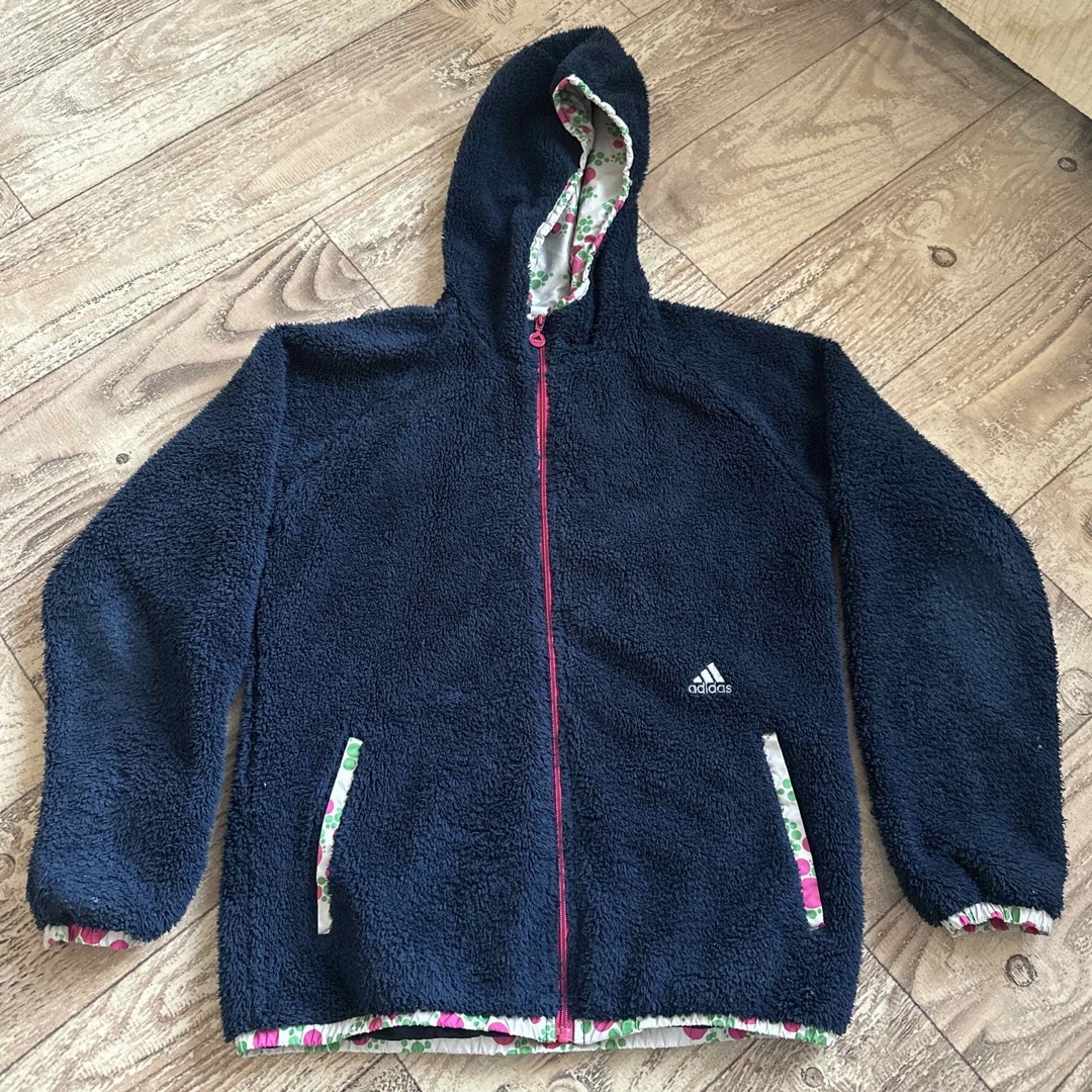 adidas(アディダス)のadidasボアパーカー１６０ キッズ/ベビー/マタニティのキッズ服女の子用(90cm~)(ジャケット/上着)の商品写真