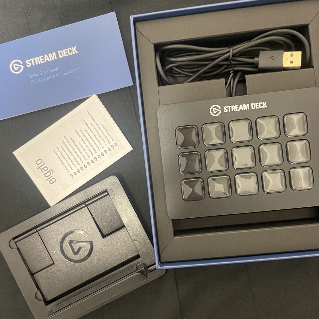 Elgato Gaming Stream Deck 10GAA9901 スマホ/家電/カメラのPC/タブレット(PC周辺機器)の商品写真