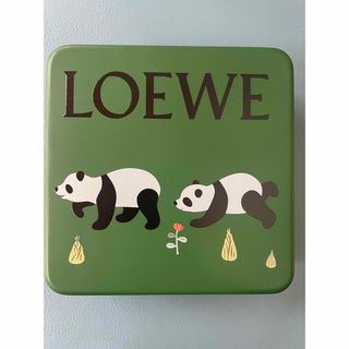 ロエベ(LOEWE)の【新品】ロエベ×スナ・フジタ クッキーボックス　26枚入り　表参道店限定　パンダ(菓子/デザート)