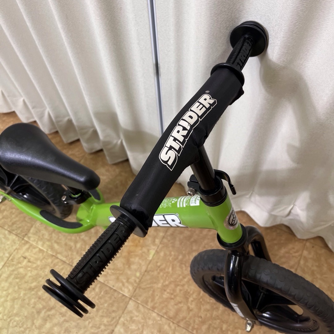 STRIDA(ストライダ)の洗浄済　ストライダースポーツ　グリーン　STRIDER　SPORTS キッズ/ベビー/マタニティの外出/移動用品(自転車)の商品写真