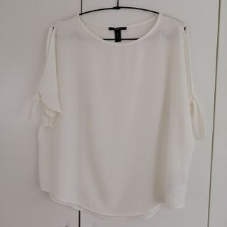 エイチアンドエム(H&M)の値下げ!美品!H＆Mシフォンカットソー(カットソー(半袖/袖なし))