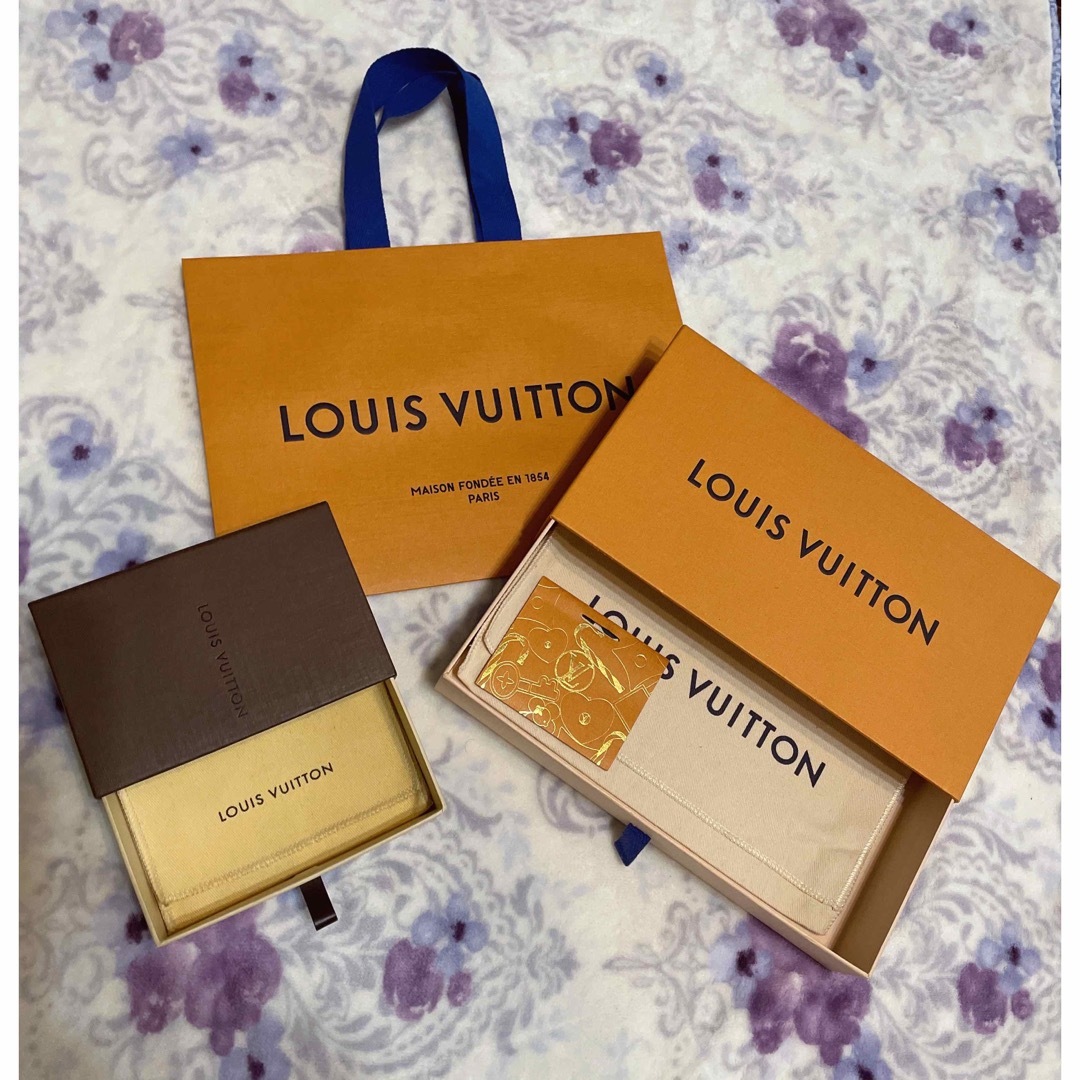 LOUIS VUITTON(ルイヴィトン)のLOUIS VUITTON ショッパー　ボックス　保存袋 レディースのバッグ(ショップ袋)の商品写真