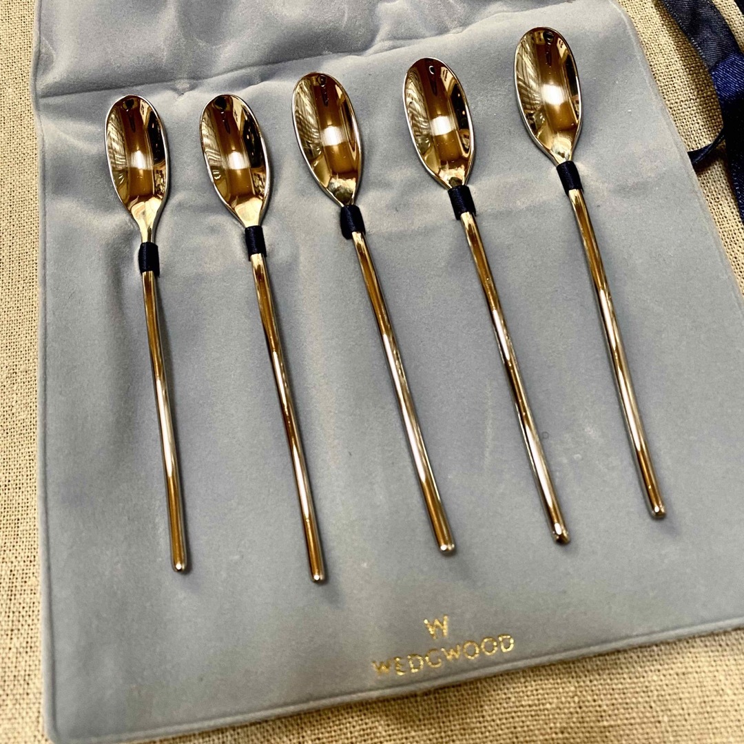 ウェッジウッド WEDGWOOD スワルタイニースプーン フォークセット ウェッジウッド WEDGWOOD スワルタイニースプーン フォークセット