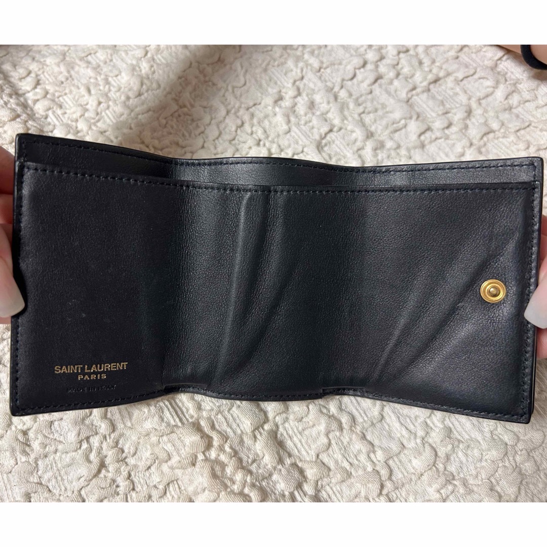 Saint Laurent(サンローラン)のサンローラン　SAINT LOURENT  三つ折り財布　ブラック レディースのファッション小物(財布)の商品写真