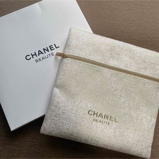 CHANEL ノベルティー　ポーチ＆キーチェーンセット