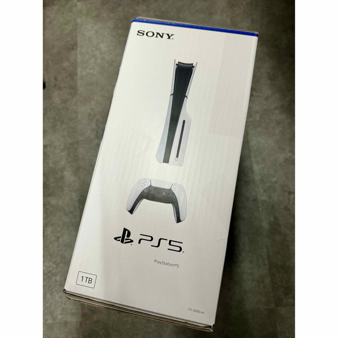 PlayStation(プレイステーション)の新品未使用 プレイステーション5 本体 CFI-2000A01 エンタメ/ホビーのゲームソフト/ゲーム機本体(家庭用ゲーム機本体)の商品写真