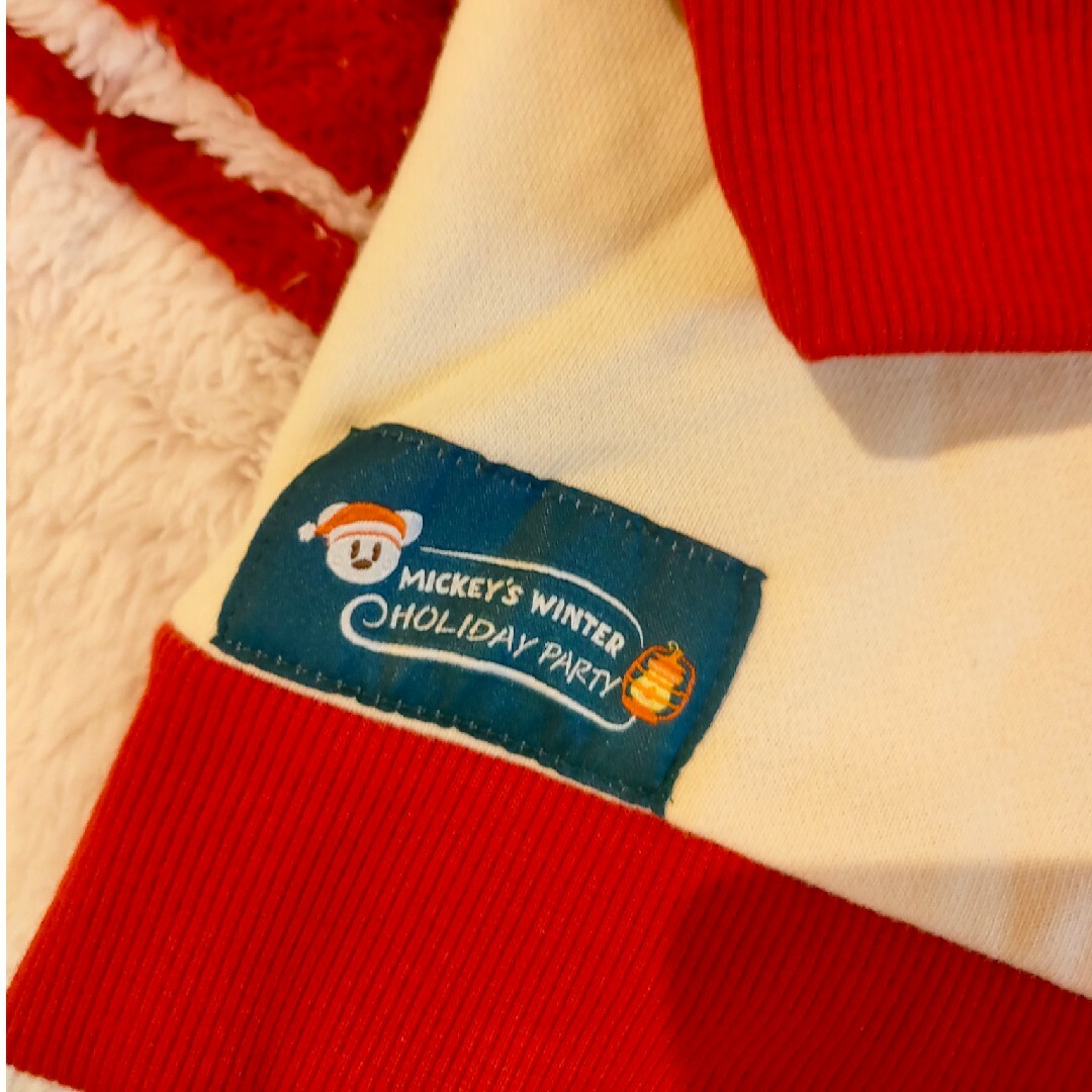Disney(ディズニー)のDisney　クリスマス　フード付きプルオーバー　パーカー　ニット キッズ/ベビー/マタニティのキッズ服男の子用(90cm~)(ニット)の商品写真