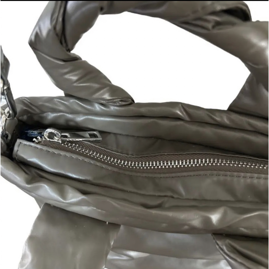 ZARA(ザラ)のデザイン可愛い(๑˃̵ᴗ˂̵)✨‼️❤️ZARA❤️ナイロン 2wayバッグ レディースのバッグ(ショルダーバッグ)の商品写真