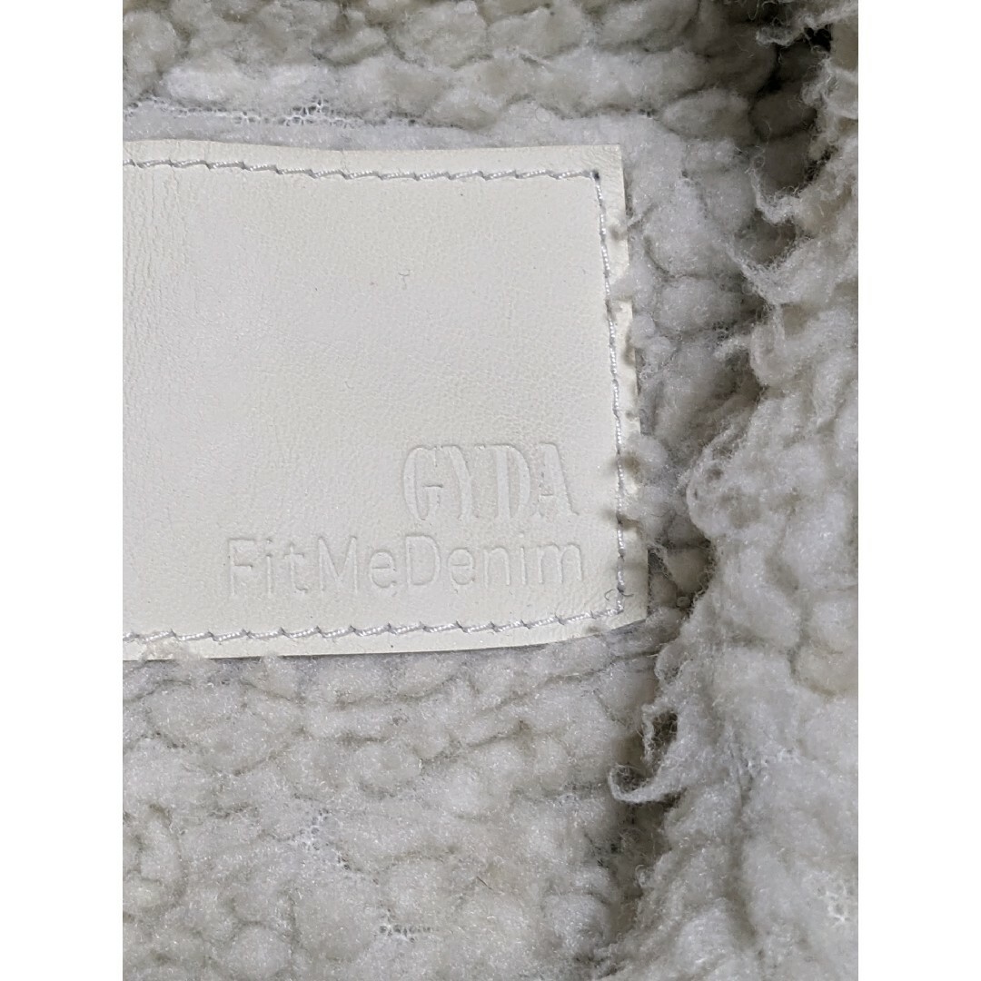 GYDA(ジェイダ)のデニムジャケット　ボア付き　フリー レディースのジャケット/アウター(Gジャン/デニムジャケット)の商品写真