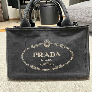 PRADA(ブラック/黒色系)のフリマアイテム一覧 PRADA(ブラック/黒色系)のフリマアイテム一覧