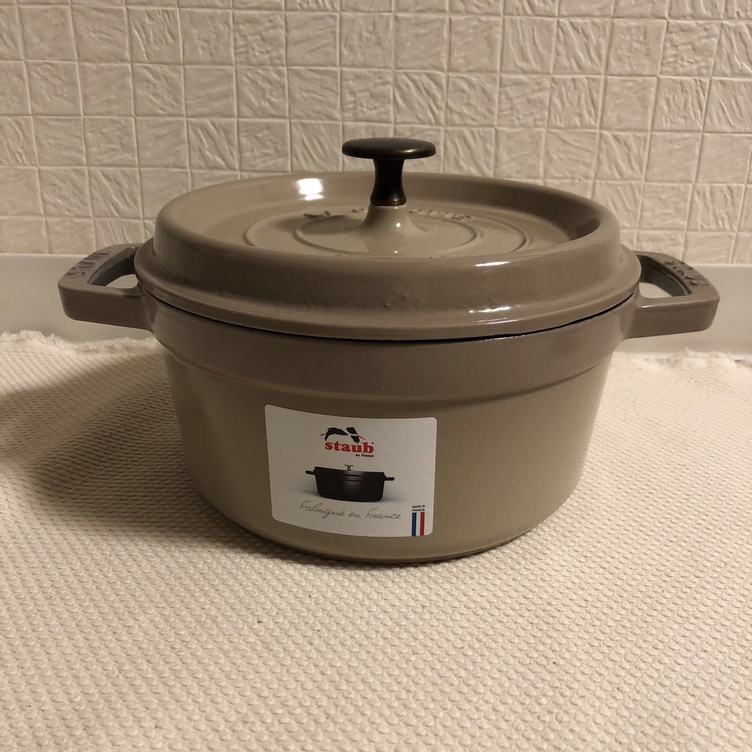 リネン 20cm ピコ ココット ラウンド STAUB ストウブ 鍋 両手鍋インテリア/住まい/日用品