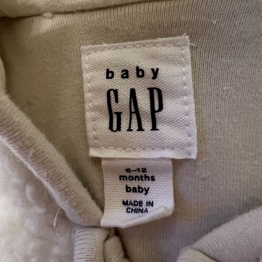 babyGAP(ベビーギャップ)のベビーGAP くまさんボアボディーオール キッズ/ベビー/マタニティのベビー服(~85cm)(カバーオール)の商品写真