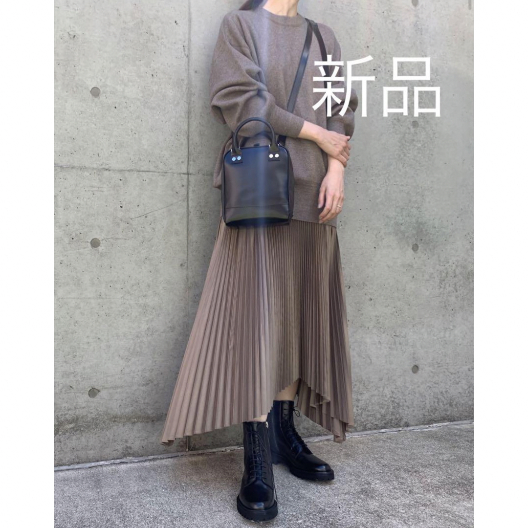 HYKE - 【新品タグ付】HYKE SQUARE PLEATED SKIRT サイズ2の通販 by ...