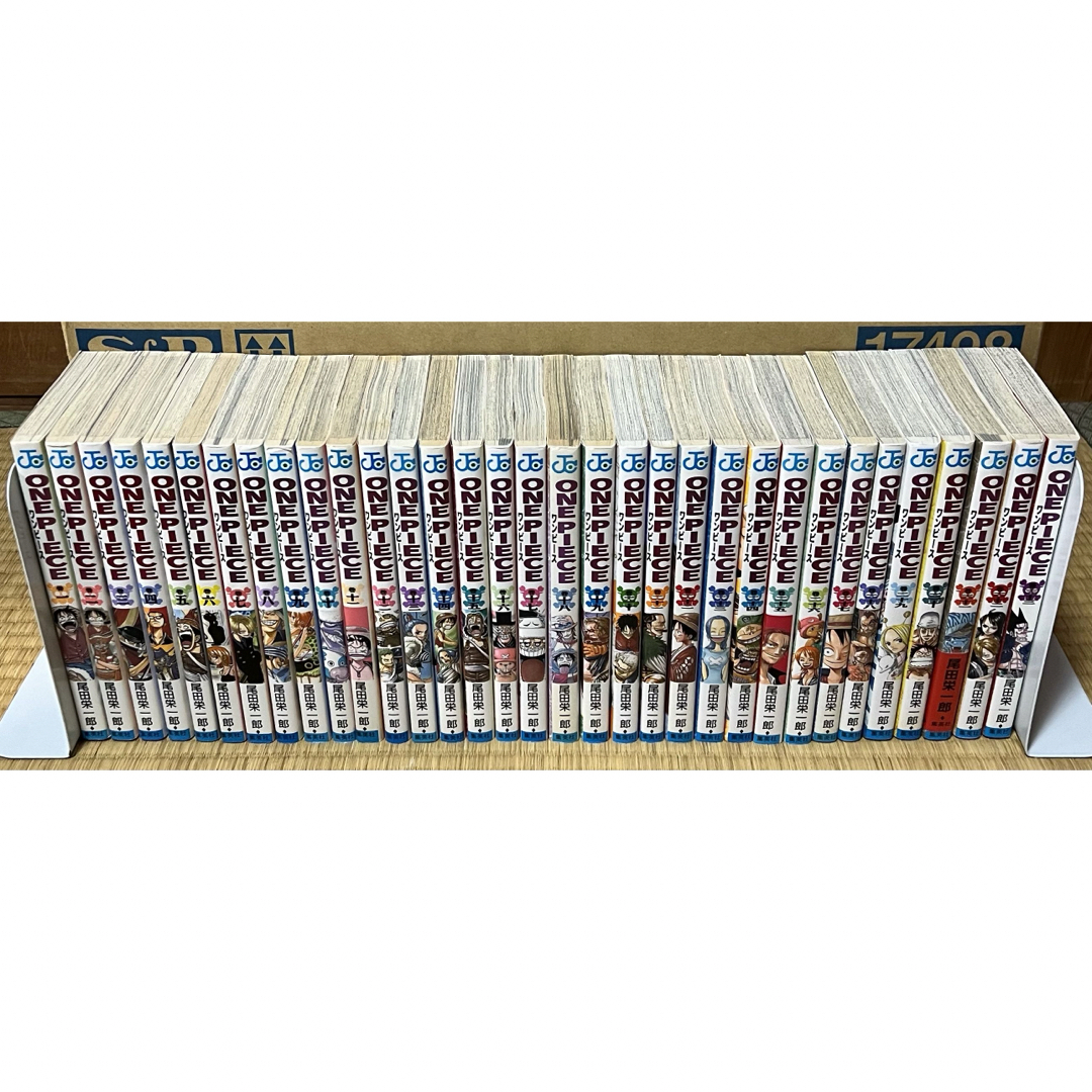 【25.26日限定セール！】ONE PIECE 全107巻 エンタメ/ホビーの漫画(全巻セット)の商品写真