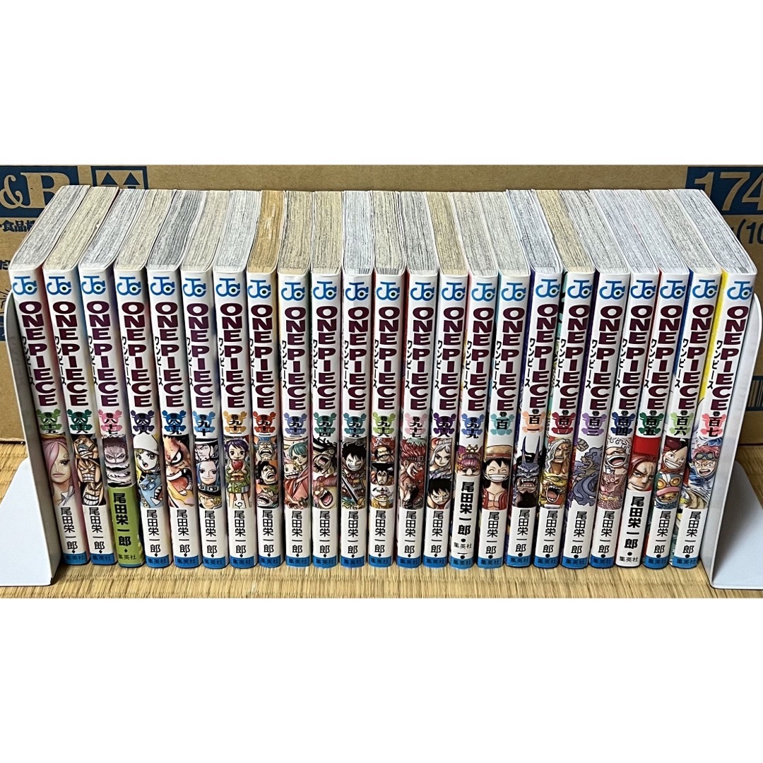 【25.26日限定セール！】ONE PIECE 全107巻 エンタメ/ホビーの漫画(全巻セット)の商品写真