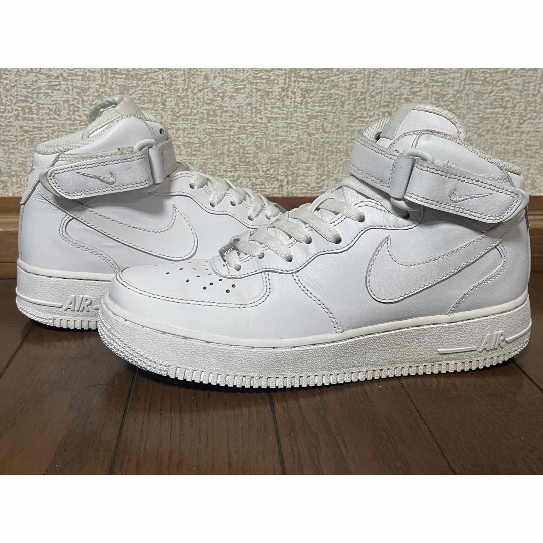 新品NIKE AIRFORCE1MIDレディーススニーカー