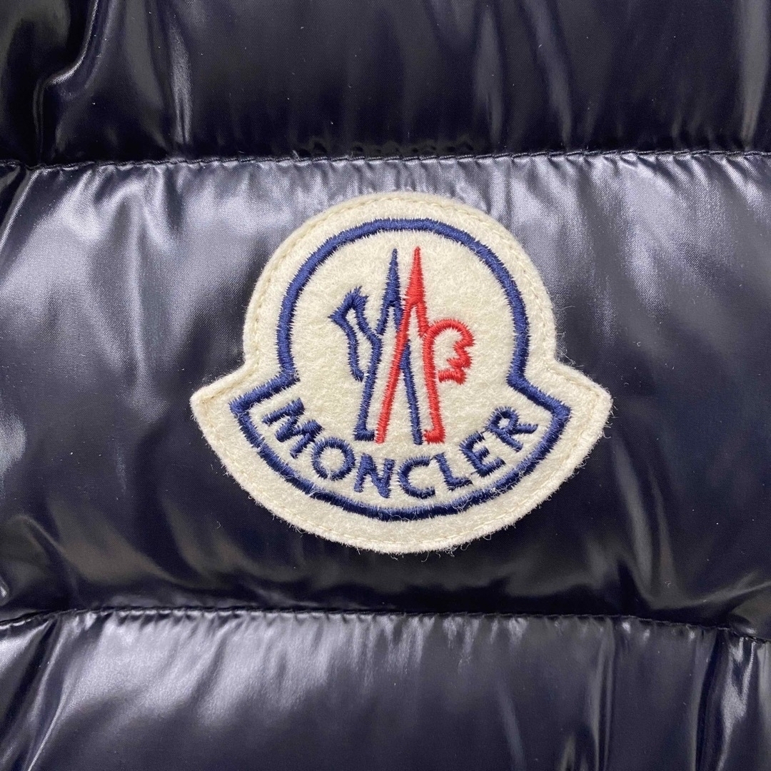 MONCLER(モンクレール)のモンクレール　ベスト　ブラック　#3   r596 メンズのジャケット/アウター(ダウンベスト)の商品写真