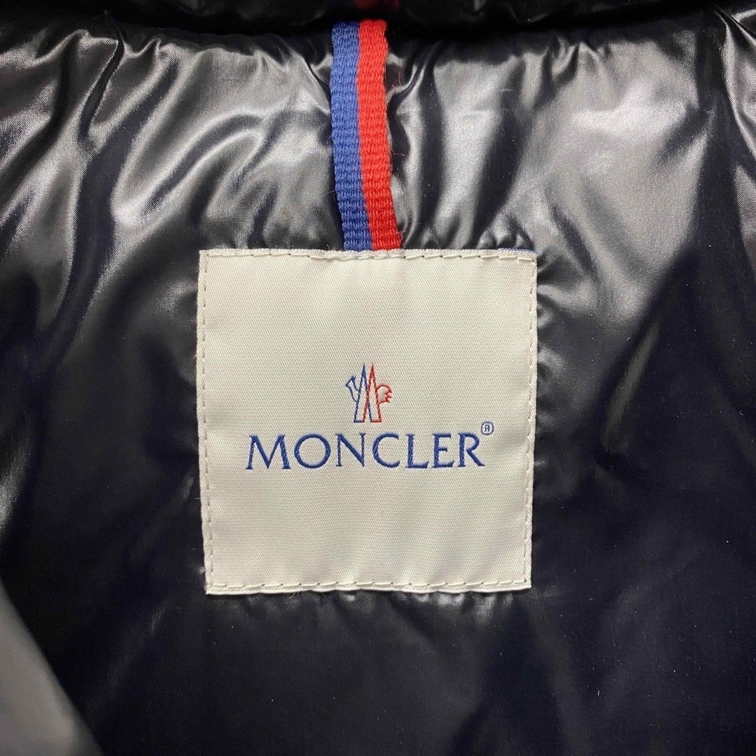 MONCLER(モンクレール)のモンクレール　ベスト　ブラック　#3   r596 メンズのジャケット/アウター(ダウンベスト)の商品写真