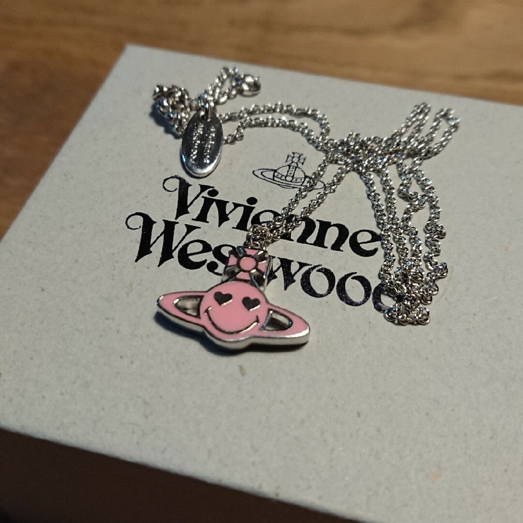 Vivienne Westwood(ヴィヴィアンウエストウッド)のヴィヴィアンウエストウッド ネックレス レディース アクセサリー レディースのアクセサリー(ネックレス)の商品写真