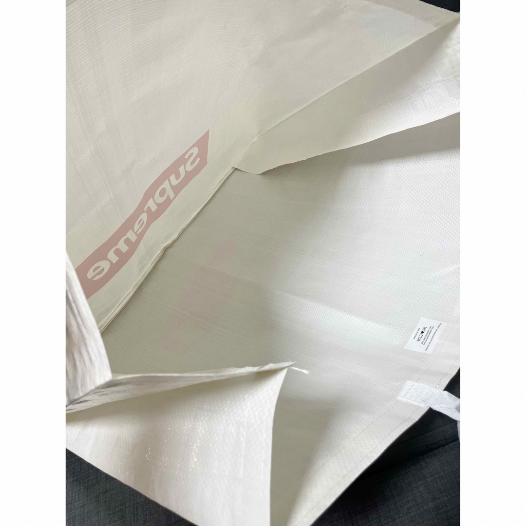 Supreme(シュプリーム)の中 新型 Supreme eco bag 23FW シュプリーム ショッパー メンズのバッグ(エコバッグ)の商品写真