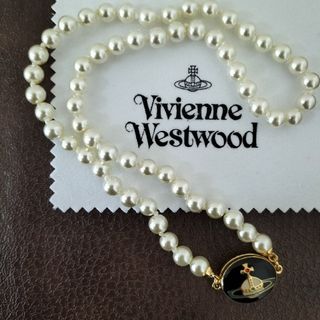 ヴィヴィアンウエストウッド(Vivienne Westwood)のヴィヴィアンウエストウッド　エナメルパールネックレス(ネックレス)