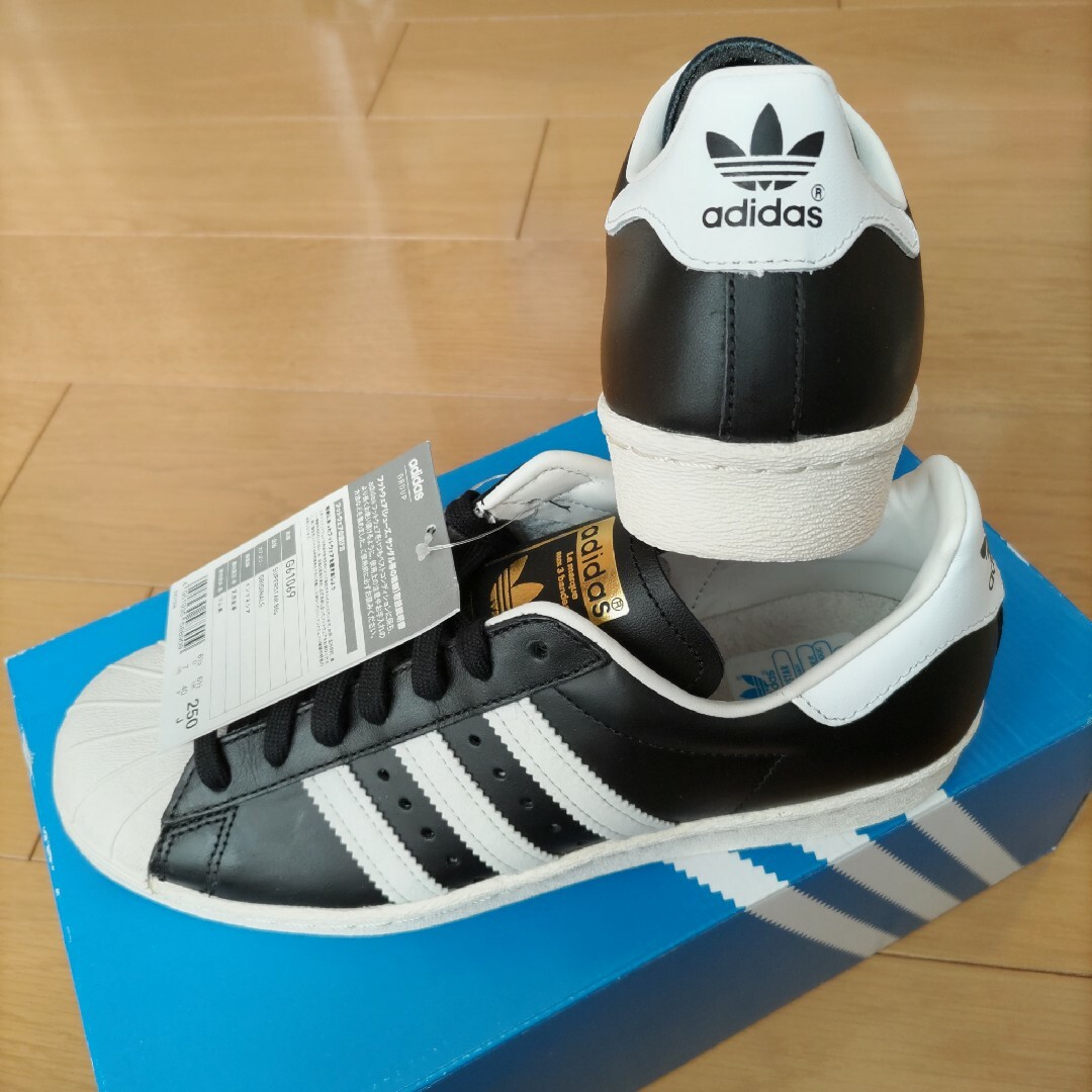 adidas(アディダス)の未使用☆25㎝☆ブラック☆スーパースター☆SUPERSTAR 80s☆アディダス メンズの靴/シューズ(スニーカー)の商品写真