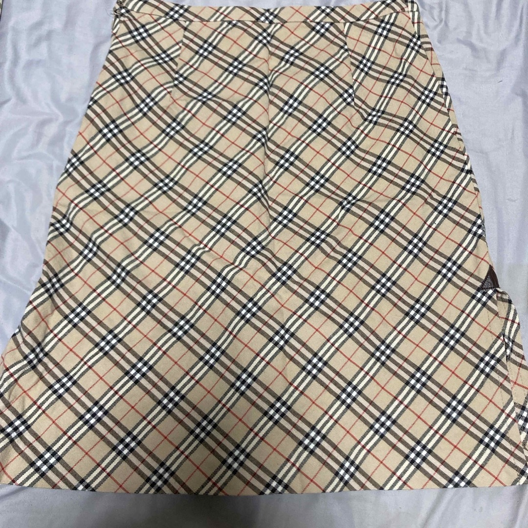 BURBERRY(バーバリー)のBURBERRY スカート 最終値下げ レディースのスカート(ひざ丈スカート)の商品写真
