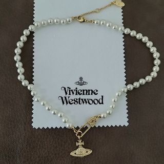 ヴィヴィアンウエストウッド(Vivienne Westwood)のヴィヴィアンウエストウッド　クリップ安全ピンパールネックレス(ネックレス)