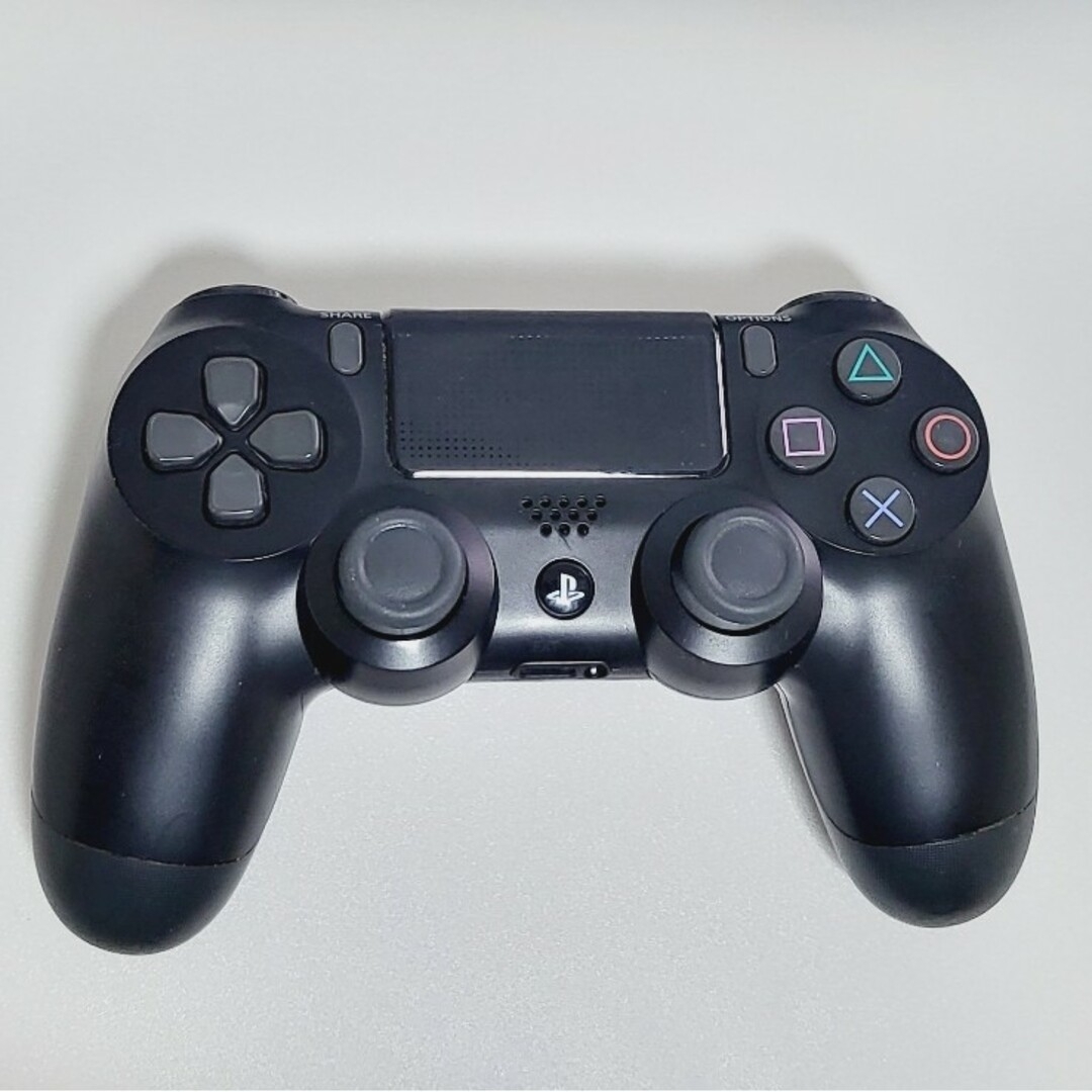 PS4 PRO CUH-7000B 本体 コントローラー Dualshock4 エンタメ/ホビーのゲームソフト/ゲーム機本体(家庭用ゲーム機本体)の商品写真