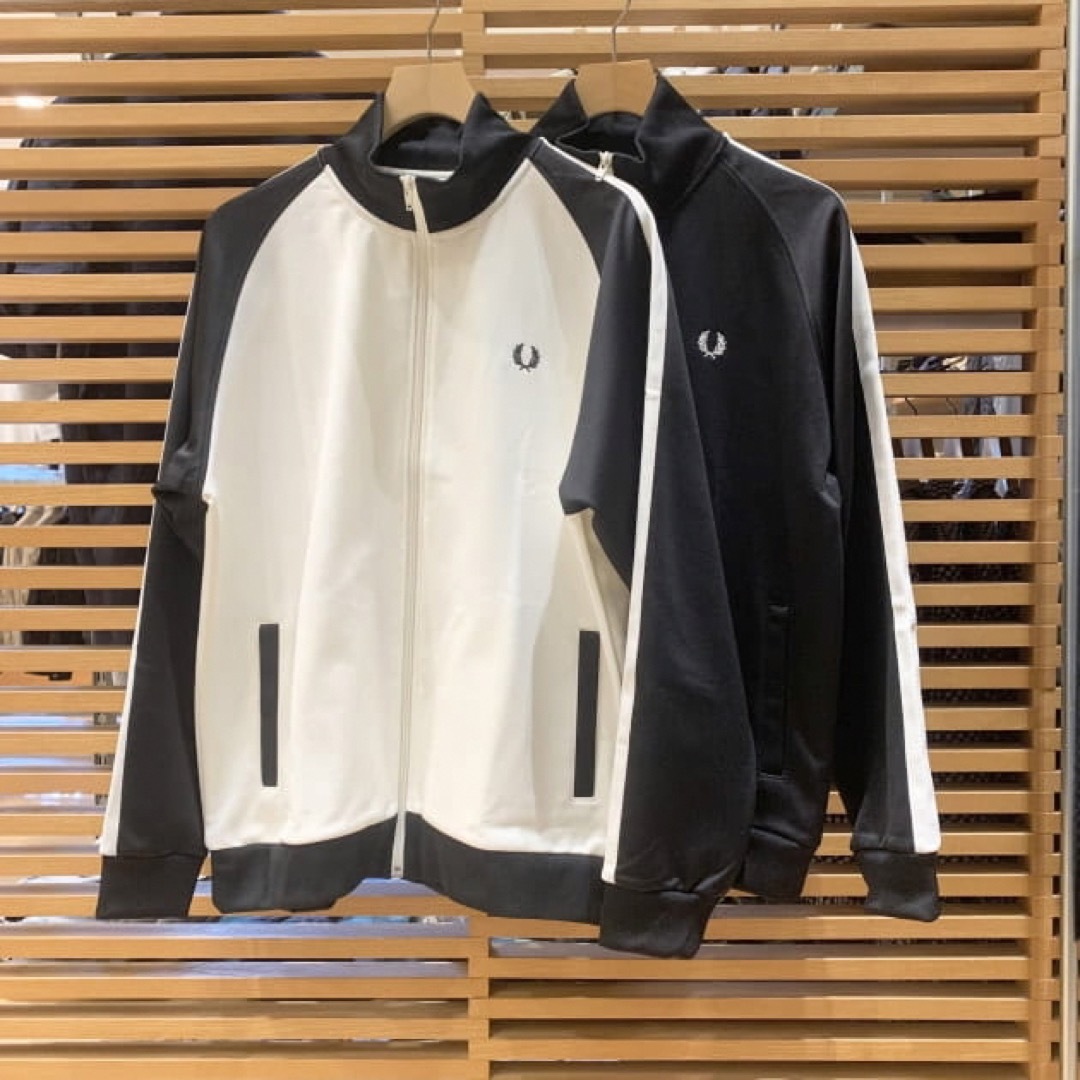 FREDPERRY  トラックジャージ　Sサイズ