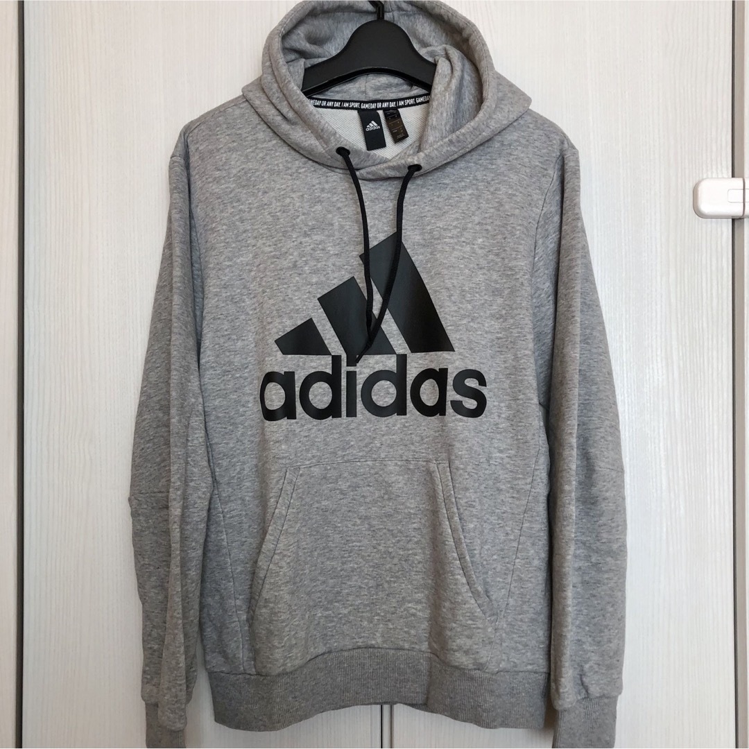 adidas ロゴパーカー レギュラーフィット | フリマアプリ ラクマ