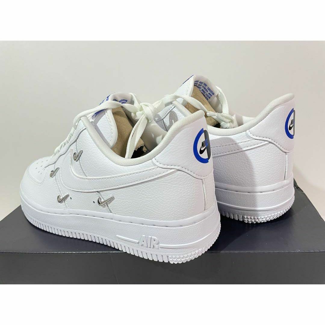 NIKE - 【新品】24㎝ NIKE WMNS エアフォース1 '07 LX ホワイトの通販