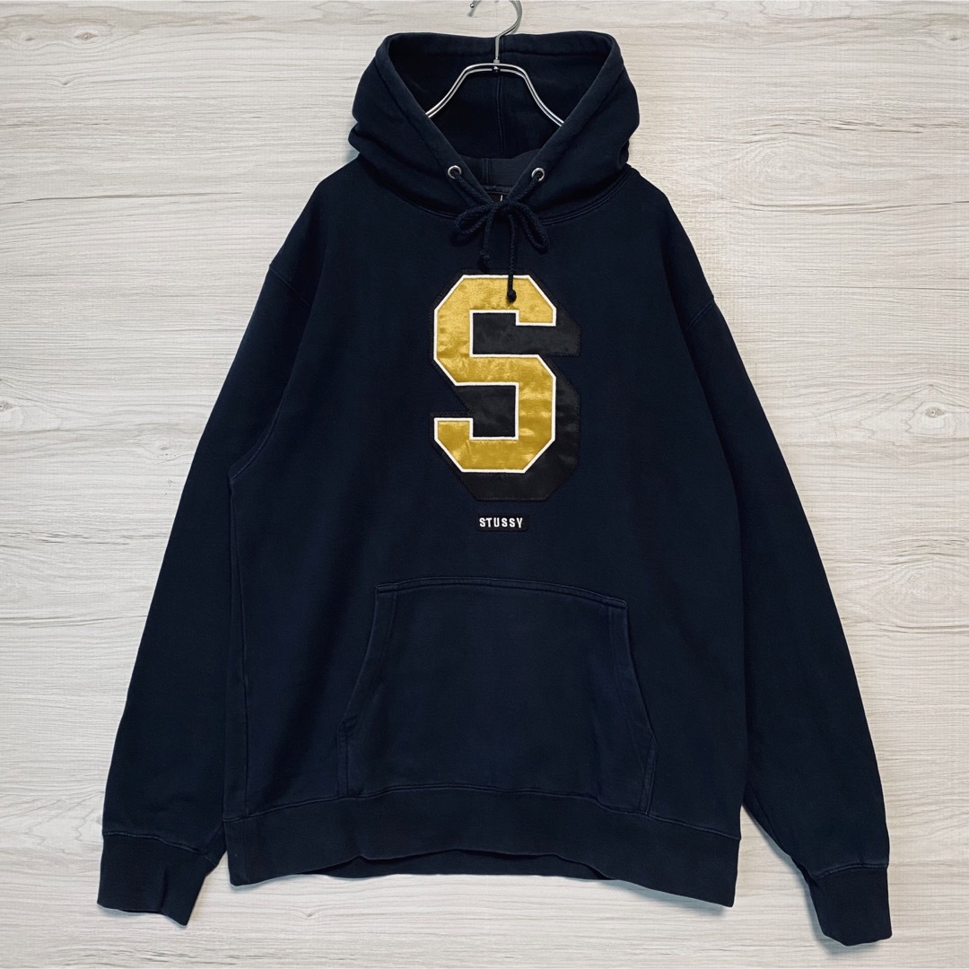 希少】STUSSYパーカー ステューシー パーカー センターロゴ Lサイズ-