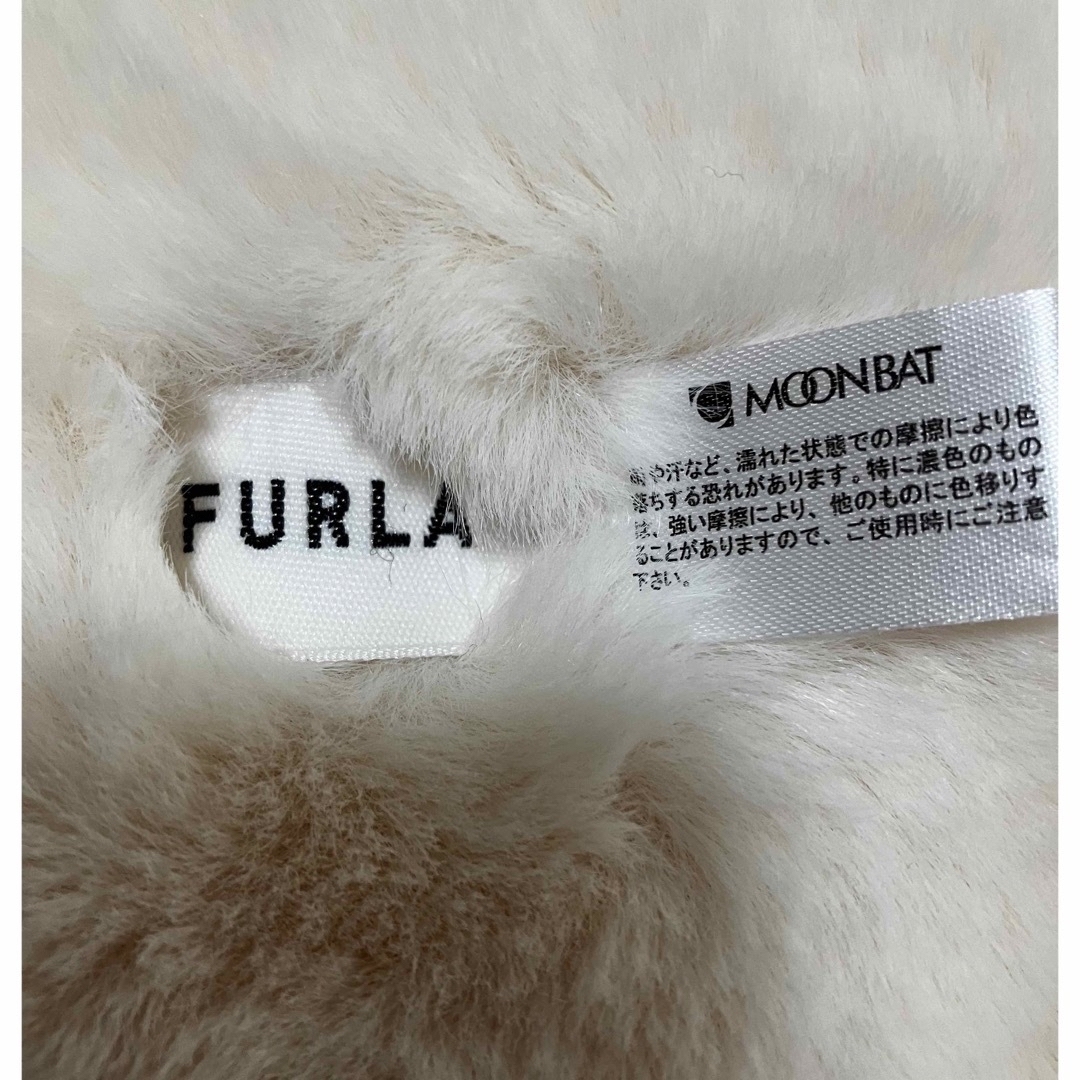 Furla(フルラ)のフルラフェイクファーマフラー レディースのファッション小物(マフラー/ショール)の商品写真