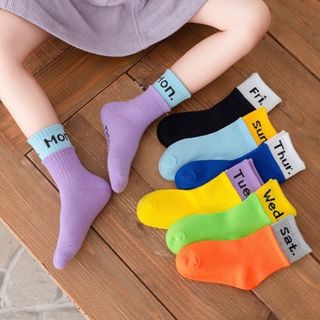 ENDO SOCKS 月曜日から日曜日までの英語表記デザインの子供靴下(靴下/タイツ)