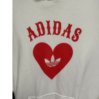 アディダス(adidas)の最終値下げ！ADIDASオリジナル★赤色ハート★白色パーカー　サイズOT(パーカー)