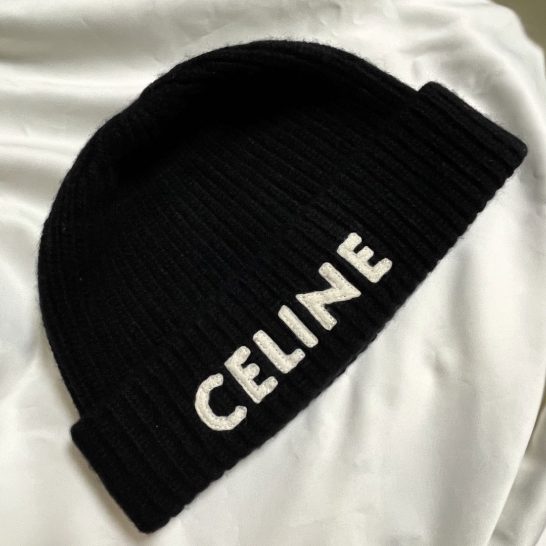 celine(セリーヌ)のユウキ様専用 CELINE エンブロイダリーニット帽 ビーニー メンズの帽子(ニット帽/ビーニー)の商品写真