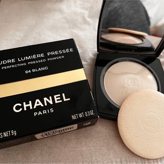 シャネル(CHANEL)のCHANEL プードゥル ルミエール 04BLANS  9g(フェイスパウダー)