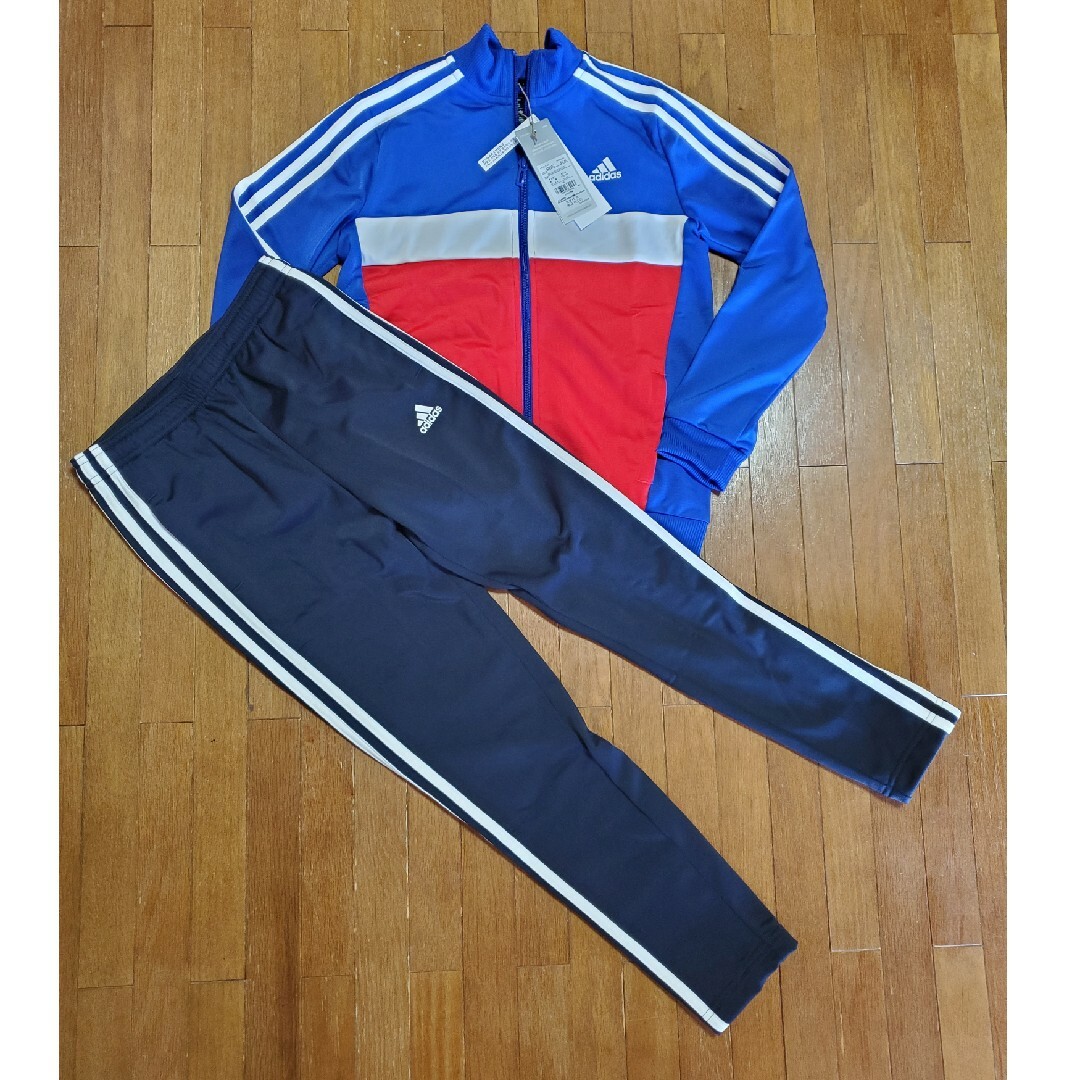 adidas(アディダス)のadidas アディダス セットアップ ジャージ 140cm キッズ/ベビー/マタニティのキッズ服男の子用(90cm~)(その他)の商品写真